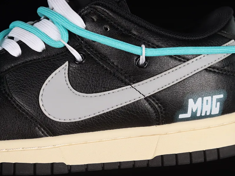 All Categories Nk SB Dunk Series Nk SB Dunk Low Low-top Sneakers Nk Dunk Low Punk Style Back to the Future Customized version of deconstructed strap casual sneakers DJ6188-002